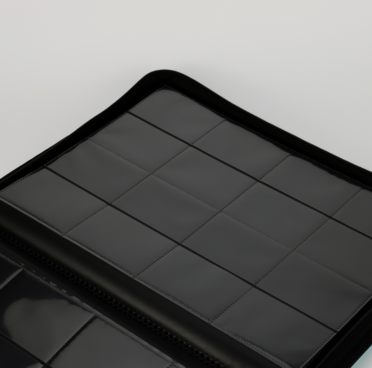 Gemloader 1024 Pocket Binder mit Karten gefüllt